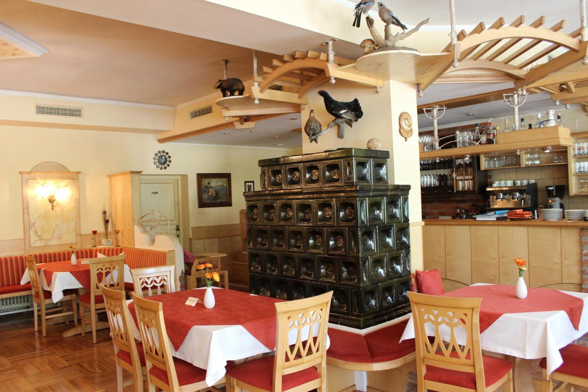 Gasthof Pension Jaegerwirt Фельден-ам-Вёртер-Зе Экстерьер фото